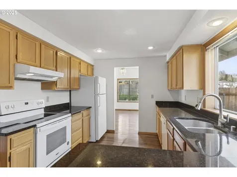418 NW 112th Street Vancouver WA 98685