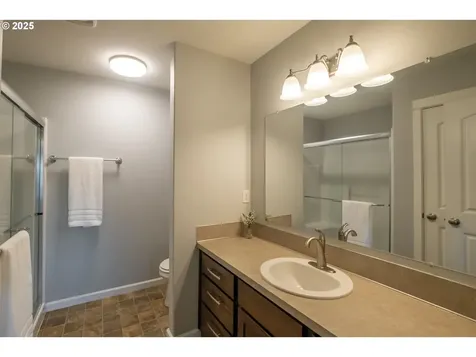 74 Camellia Drive Lebanon OR 97355