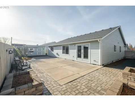 74 Camellia Drive Lebanon OR 97355