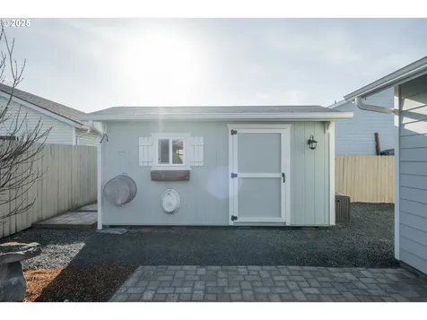 74 Camellia Drive Lebanon OR 97355