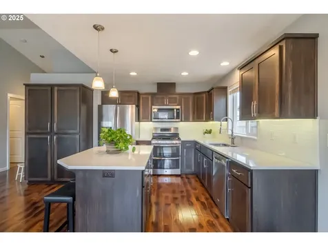 74 Camellia Drive Lebanon OR 97355