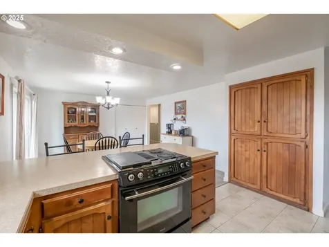 4720 Dalke Court NE Salem OR 97305