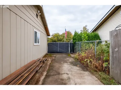 4720 Dalke Court NE Salem OR 97305