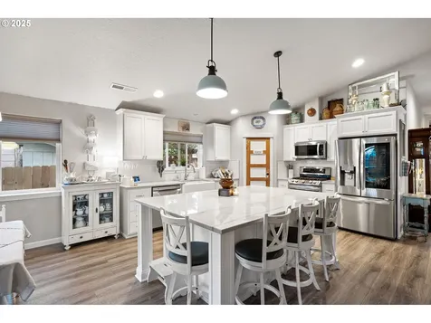 368 Hillegas Avenue Creswell OR 97426