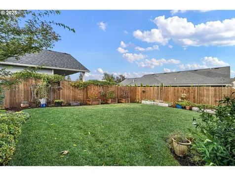 368 Hillegas Avenue Creswell OR 97426