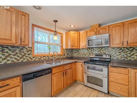 3005 NE 130th Avenue Vancouver WA 98682