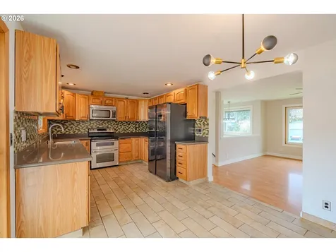 3005 NE 130th Avenue Vancouver WA 98682