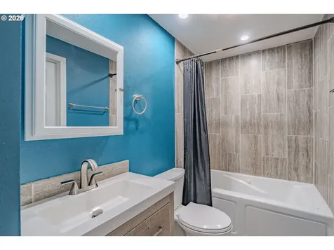 3005 NE 130th Avenue Vancouver WA 98682