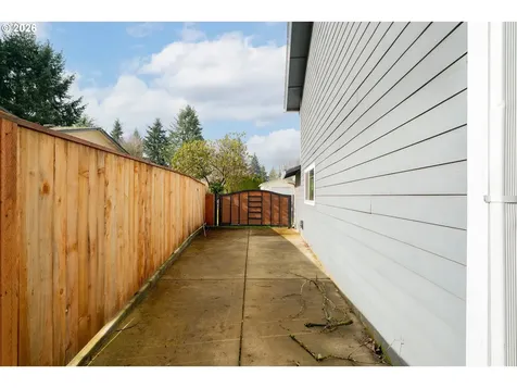 3005 NE 130th Avenue Vancouver WA 98682