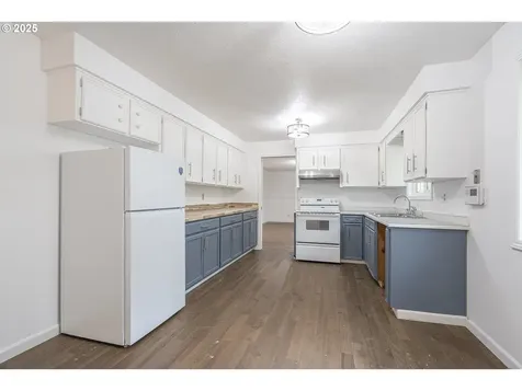 4505 42nd Avenue NE Salem OR 97305
