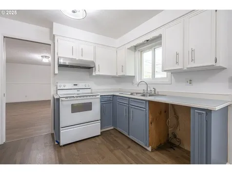 4505 42nd Avenue NE Salem OR 97305