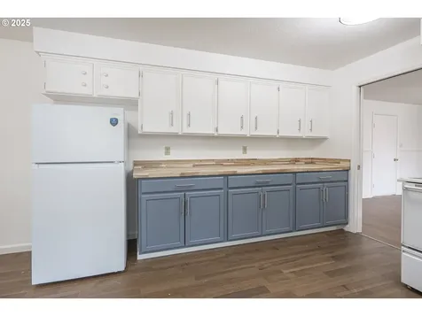 4505 42nd Avenue NE Salem OR 97305