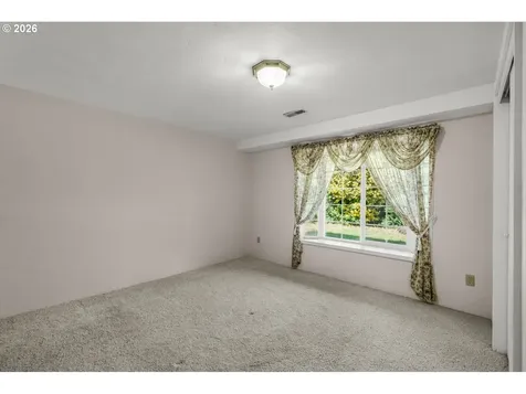 2225 W 28th Avenue Eugene OR 97405