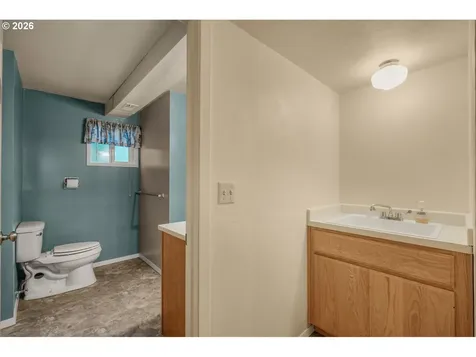 2225 W 28th Avenue Eugene OR 97405