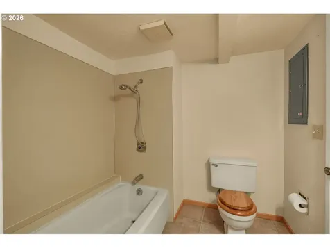 2225 W 28th Avenue Eugene OR 97405