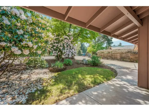 2225 W 28th Avenue Eugene OR 97405