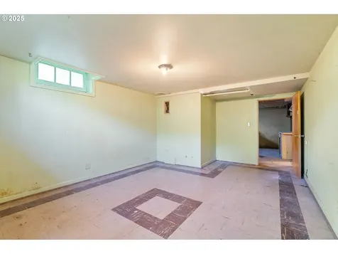 5205 SE Gladstone Street Portland OR 97206