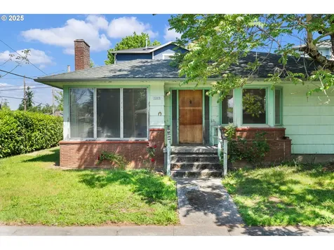 5205 SE Gladstone Street Portland OR 97206