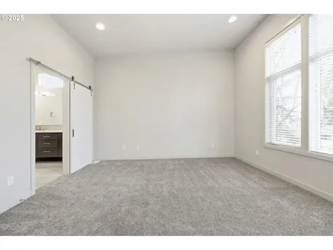 3970 SE Reedway Street Portland OR 97202