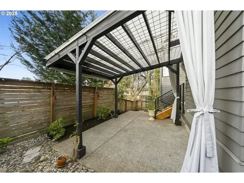 3970 SE Reedway Street Portland OR 97202