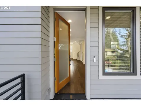 3970 SE Reedway Street Portland OR 97202