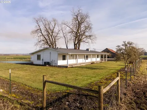 10001 SE Amity-dayton Highway Mcminnville OR 97128