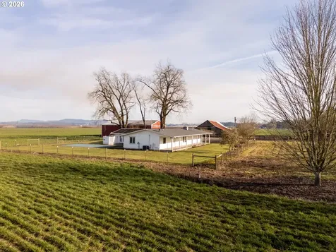 10001 SE Amity-dayton Highway Mcminnville OR 97128