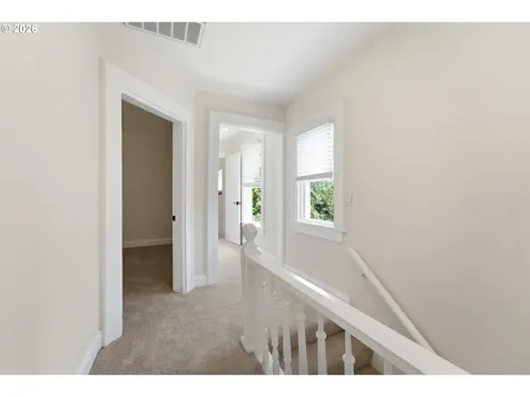 73 NE Hancock Street Portland OR 97212