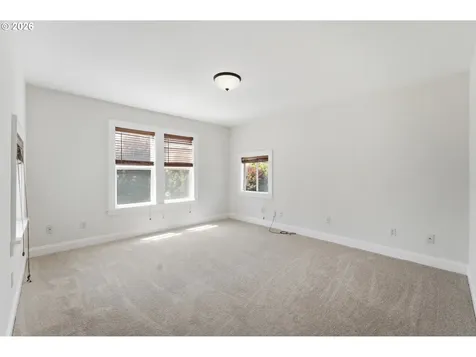 73 NE Hancock Street Portland OR 97212