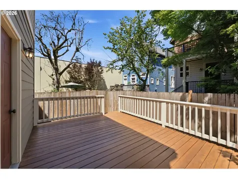 73 NE Hancock Street Portland OR 97212
