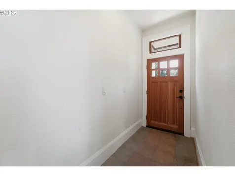 73 NE Hancock Street Portland OR 97212