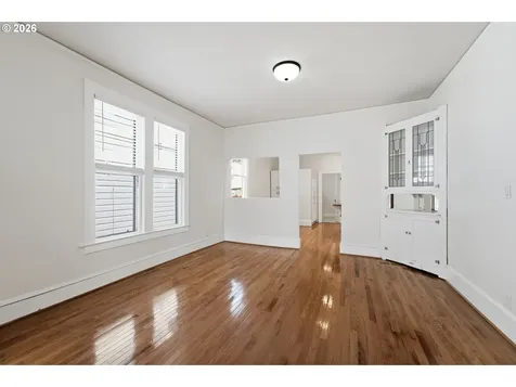 73 NE Hancock Street Portland OR 97212