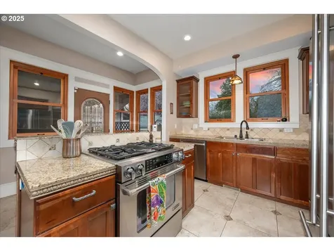 206 W 20th Street Vancouver WA 98660