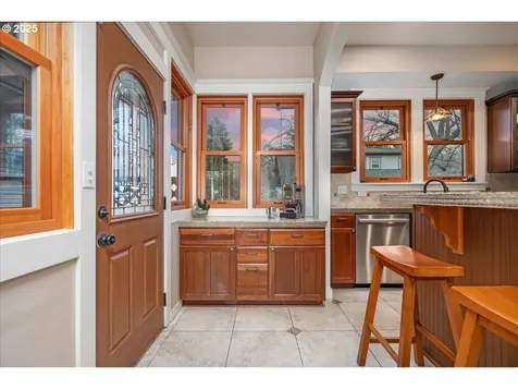 206 W 20th Street Vancouver WA 98660