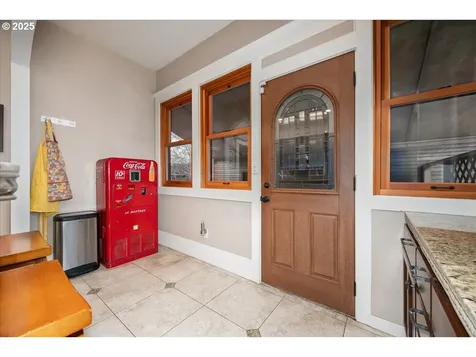206 W 20th Street Vancouver WA 98660