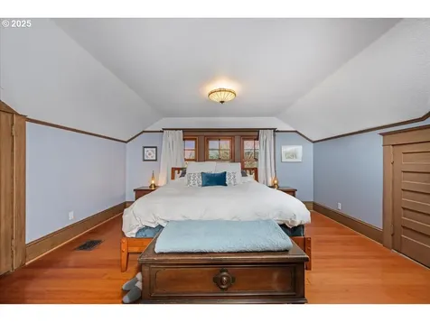 206 W 20th Street Vancouver WA 98660