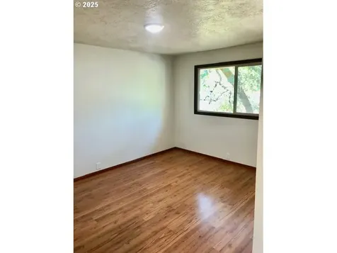 2765 Almaden Street Eugene OR 97405