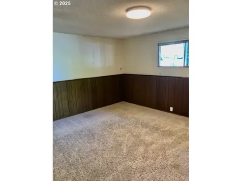 2765 Almaden Street Eugene OR 97405
