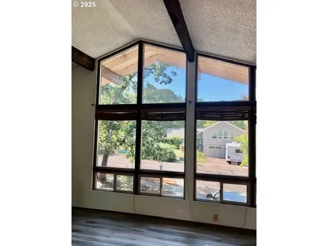 2765 Almaden Street Eugene OR 97405