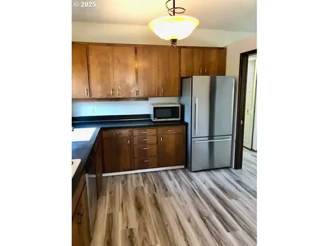 2765 Almaden Street Eugene OR 97405
