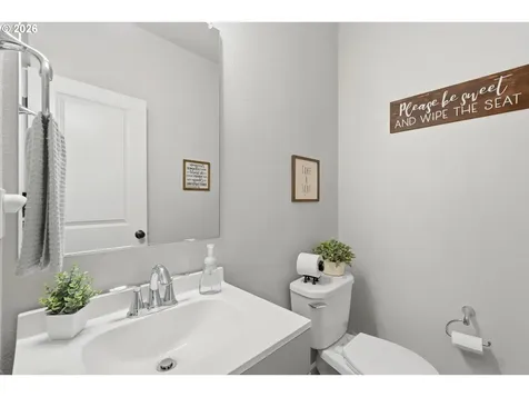346 SW Mt Mazama Street Mcminnville OR 97128