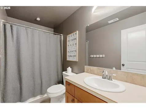 346 SW Mt Mazama Street Mcminnville OR 97128