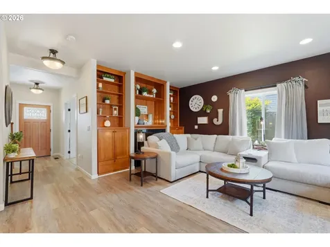346 SW Mt Mazama Street Mcminnville OR 97128