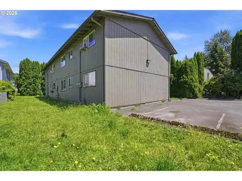1715 SE 9th Avenue Camas WA 98607
