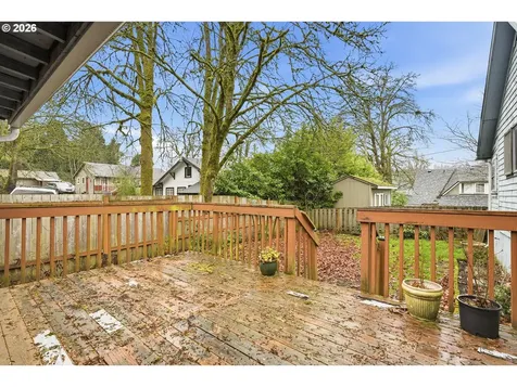 414 S 2nd Street Oregon City OR 97045