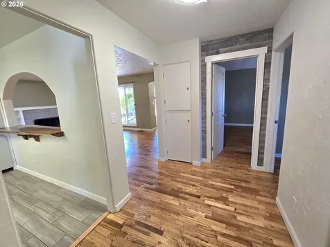 1642 NW Almond Avenue Roseburg OR 97471