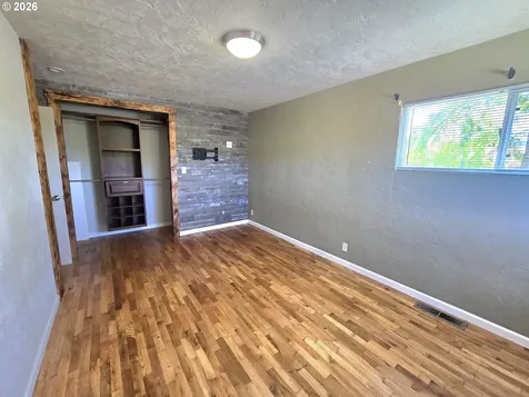 1642 NW Almond Avenue Roseburg OR 97471