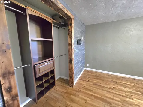 1642 NW Almond Avenue Roseburg OR 97471