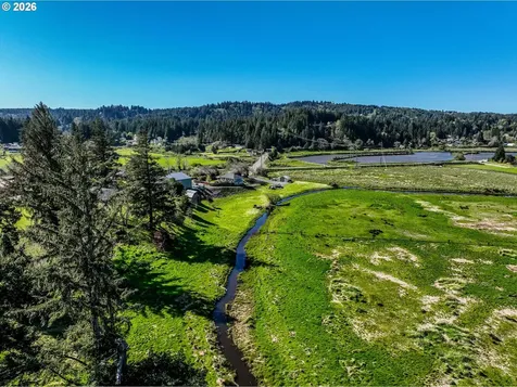 63559 Shinglehouse Road Coos Bay OR 97420