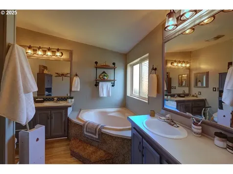35410 Swan Avenue Nehalem OR 97131